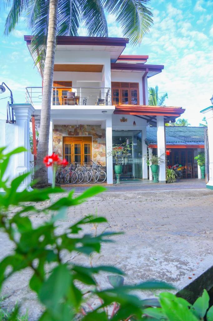 Cannel Side Guest House Polonnaruwa Esterno foto