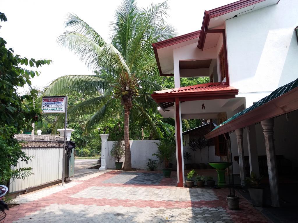 Cannel Side Guest House Polonnaruwa Esterno foto