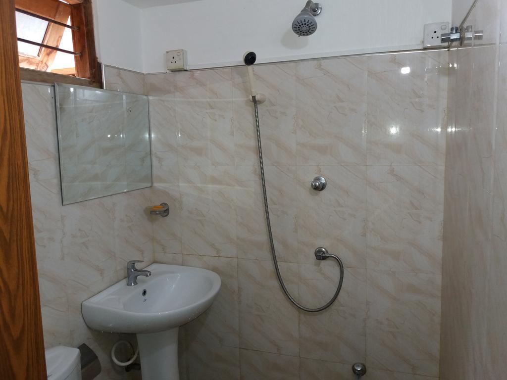 Cannel Side Guest House Polonnaruwa Camera foto